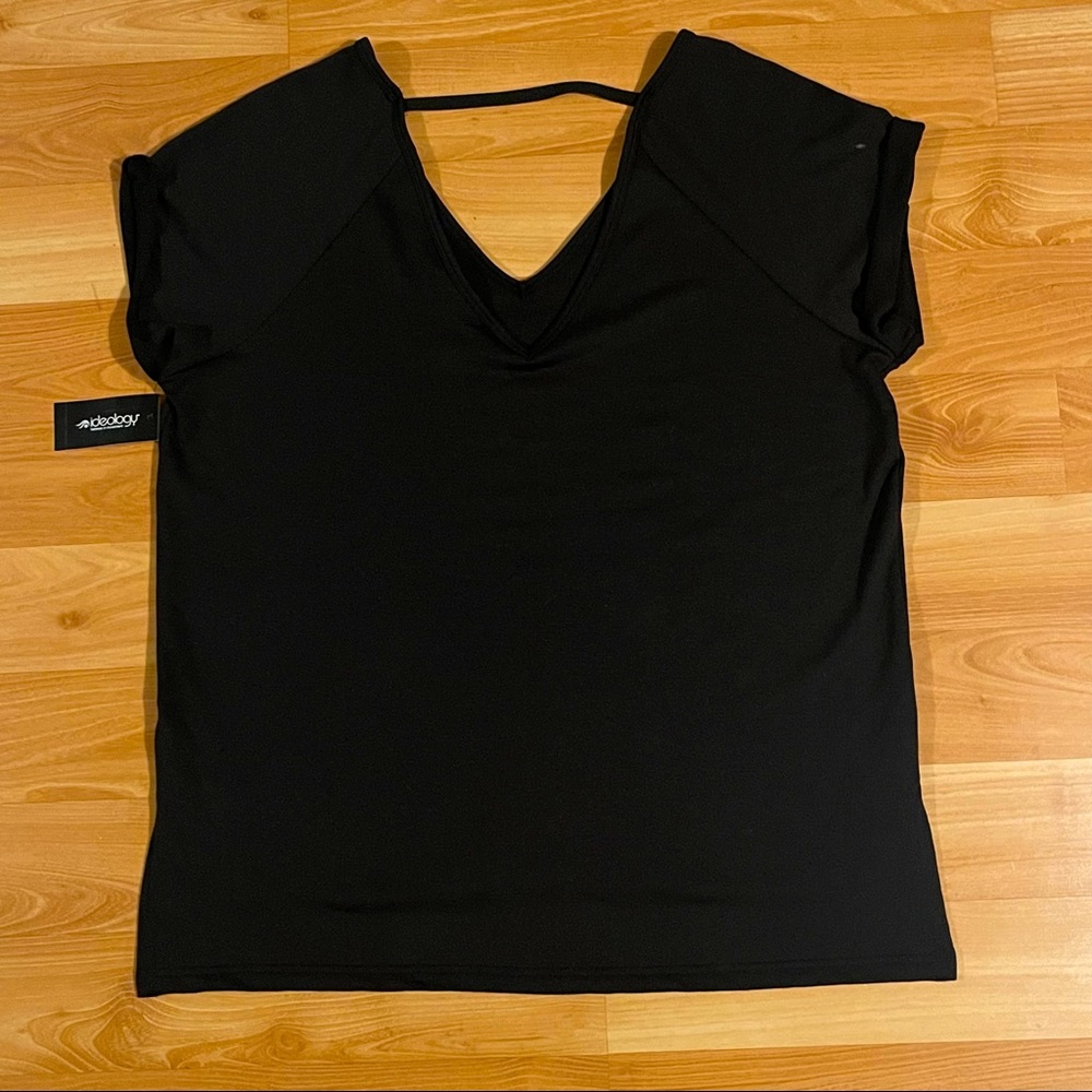 NWT- BLACK -IDEOLOGY V-BACK TEE SHIRT